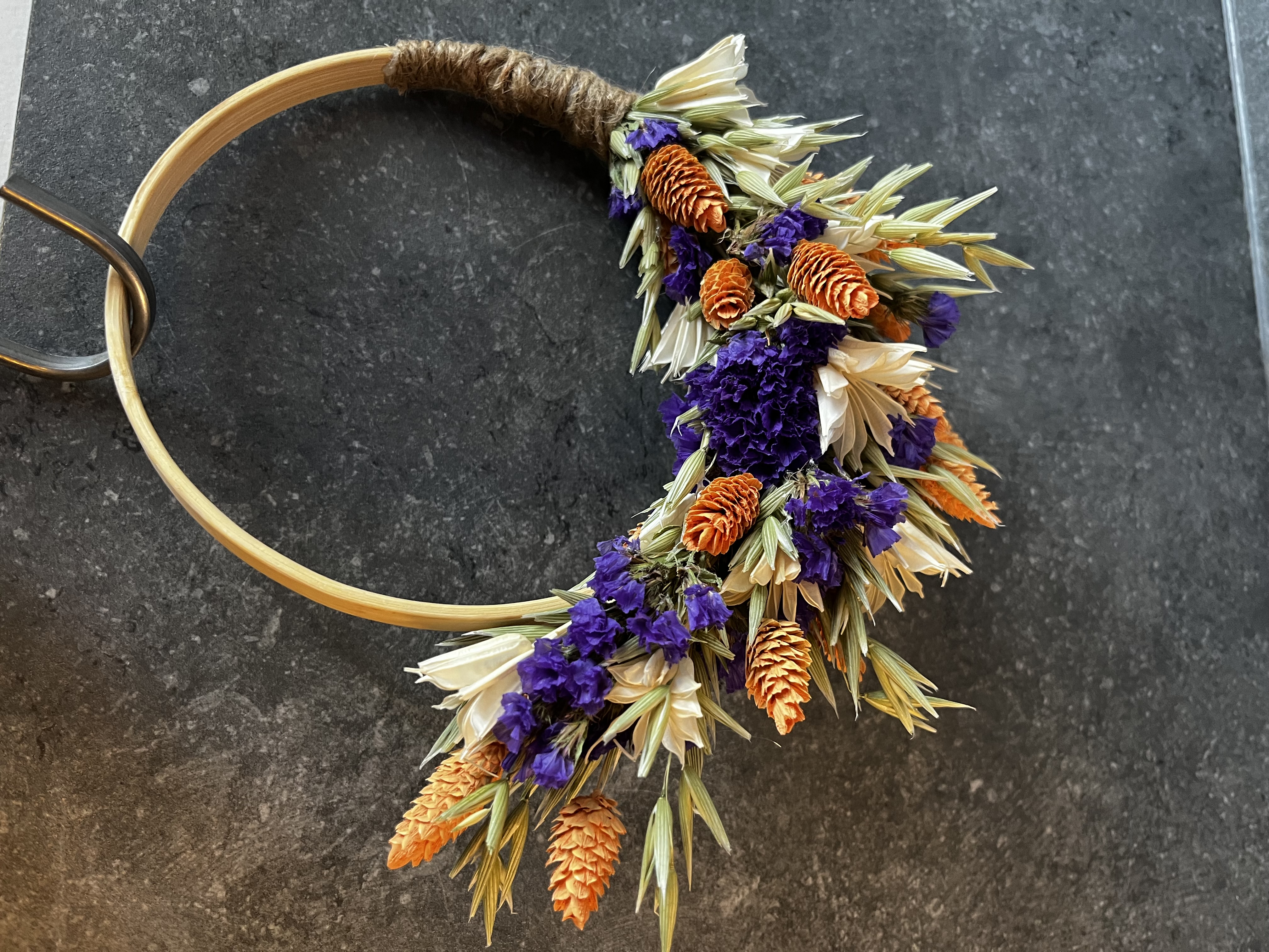 Couronne de fleurs sechés